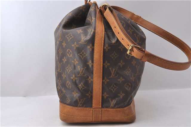 Authentic Louis Vuitton Monogram Noe Shoulder Bag M42224 LV 0789D