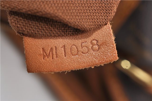 Authentic Louis Vuitton Monogram Batignolles Vertical Tote Bag M51153 LV 0823G