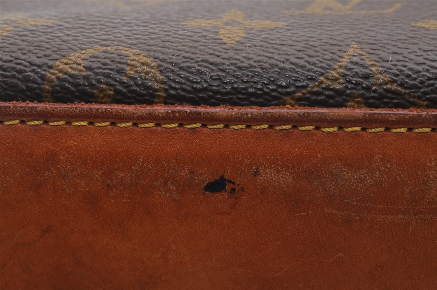 Authentic Louis Vuitton Monogram Cabas Mezzo Shoulder Tote Bag M51151 LV 0837I