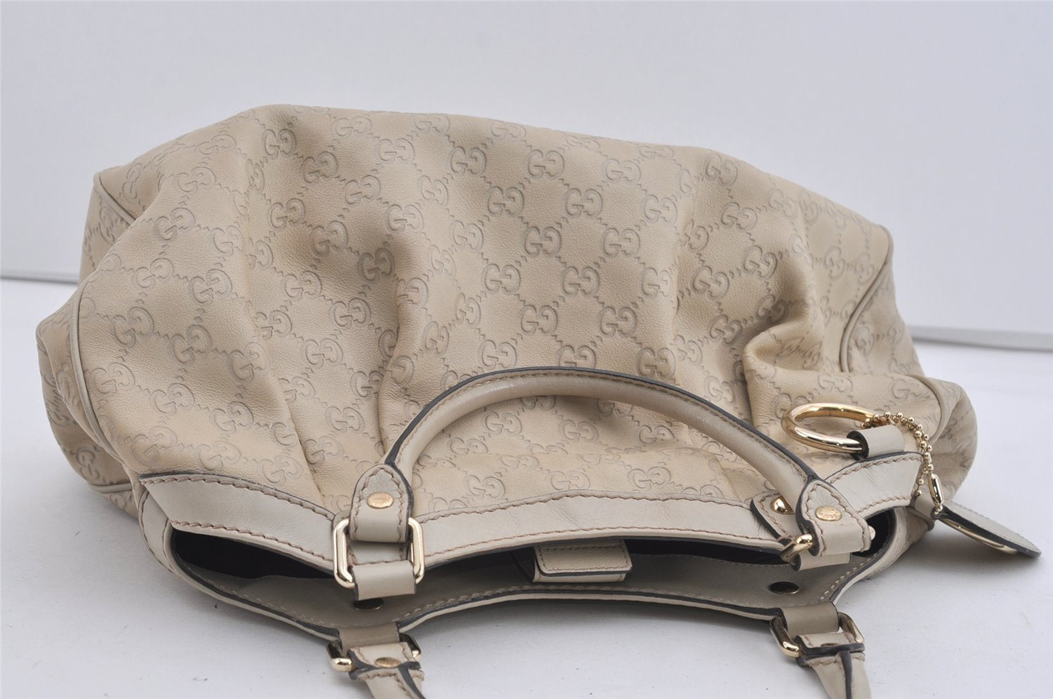 Authentic GUCCI Guccissima Sukey Shoulder Tote Bag GG Leather 211944 White 0846I