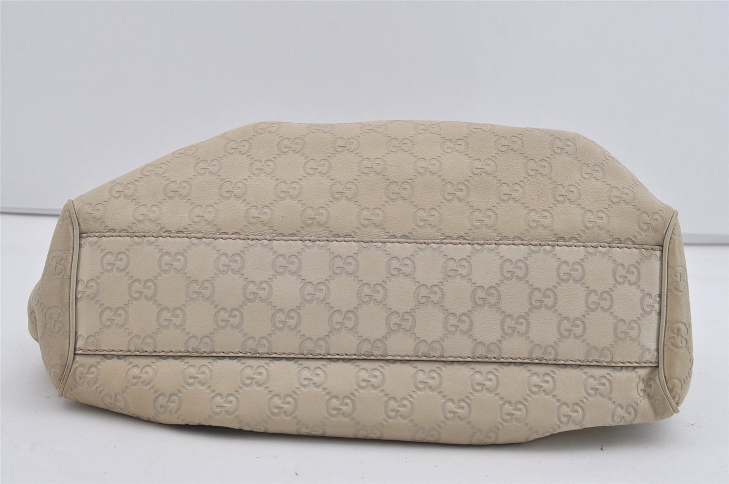 Authentic GUCCI Guccissima Sukey Shoulder Tote Bag GG Leather 211944 White 0846I