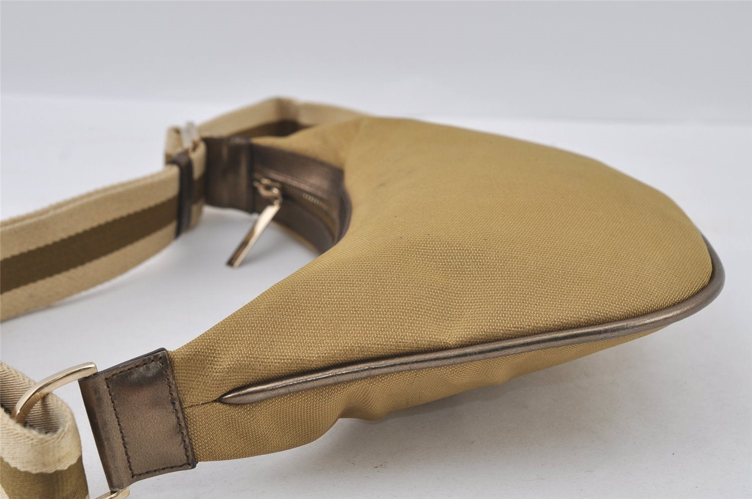 Authentic GUCCI Sherry Line Shoulder Bag Nylon Leather 0014186 Gold 0849I