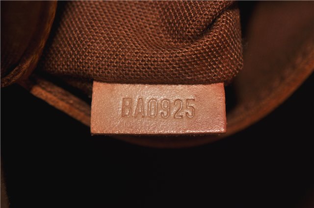 Authentic Louis Vuitton Monogram Alma Hand Bag Purse M51130 LV 0867G