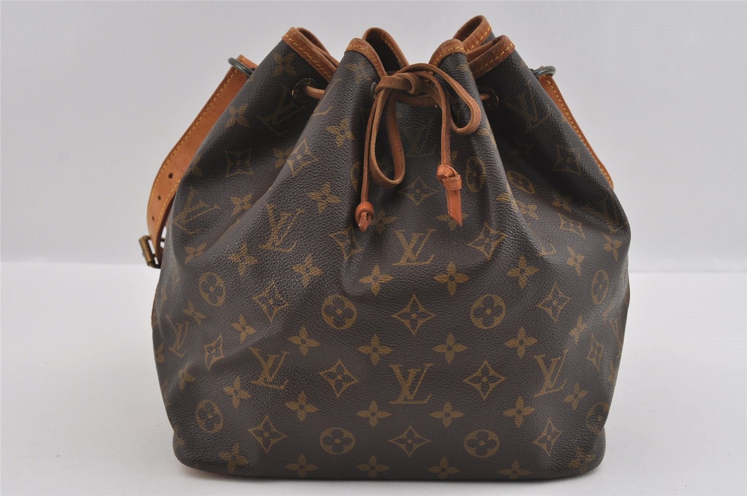 Authentic Louis Vuitton Monogram Petit Noe M42226 Shoulder Drawstring Bag 0881I