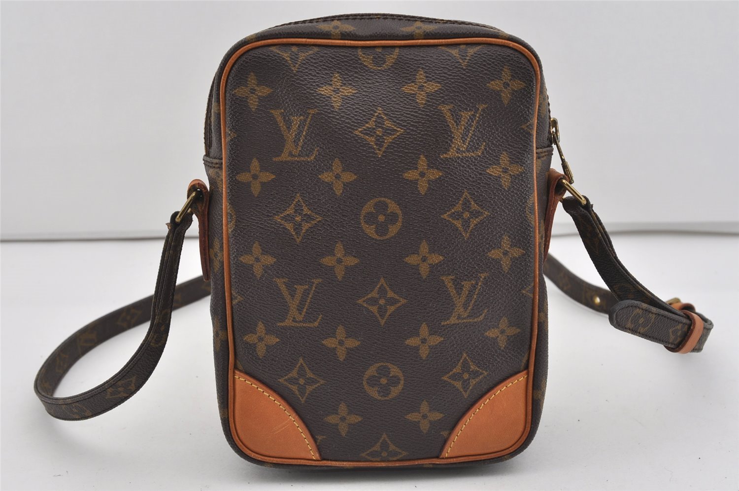 Authentic Louis Vuitton Monogram Amazone Shoulder Cross Body Bag M45236 LV 0884I