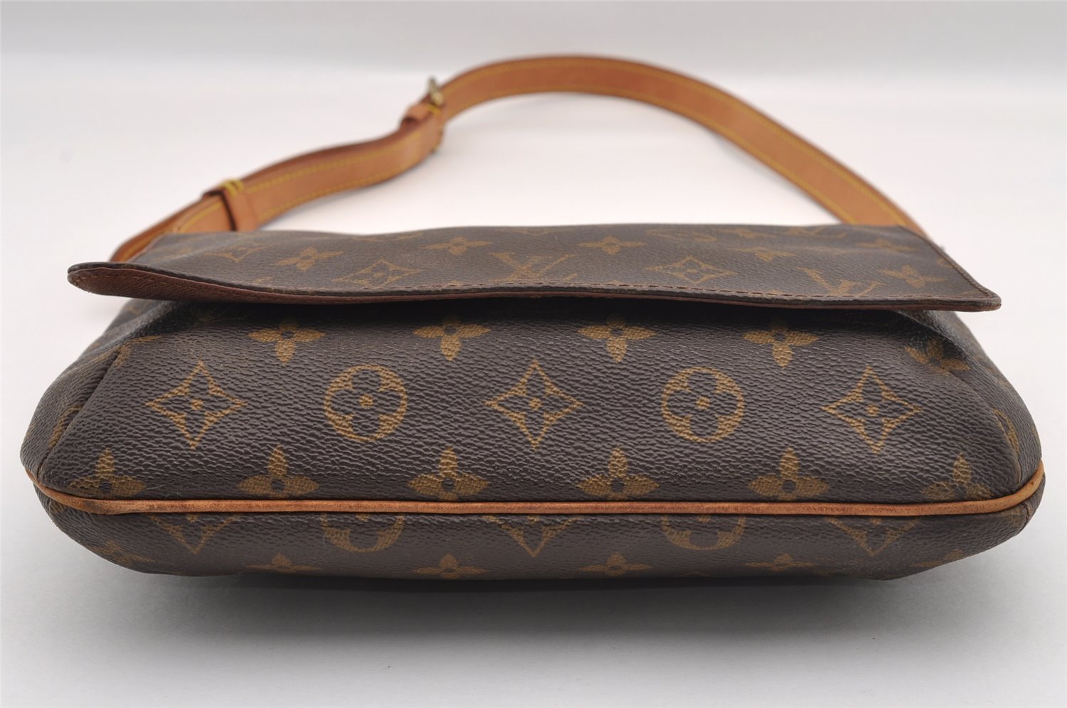 Authentic Louis Vuitton Monogram Musette Tango Shoulder Bag M51257 LV 0885I