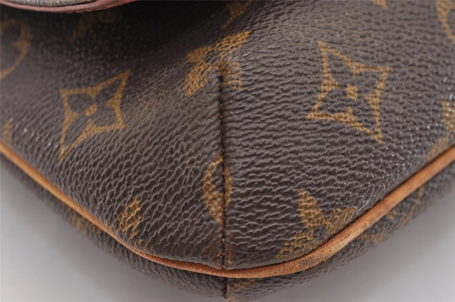 Authentic Louis Vuitton Monogram Musette Tango Shoulder Bag M51257 LV 0885I