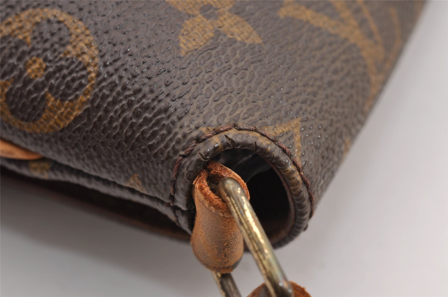 Authentic Louis Vuitton Monogram Musette Tango Shoulder Bag M51257 LV 0885I