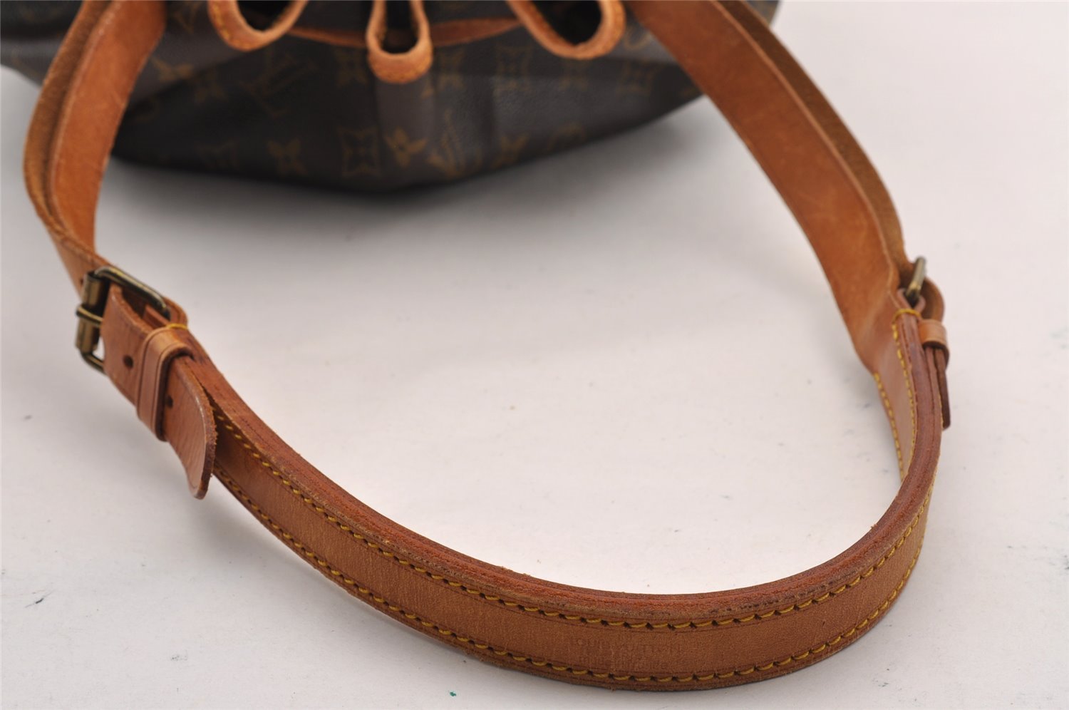 Authentic Louis Vuitton Monogram Noe Shoulder Drawstring Bag M42224 LV 0889I