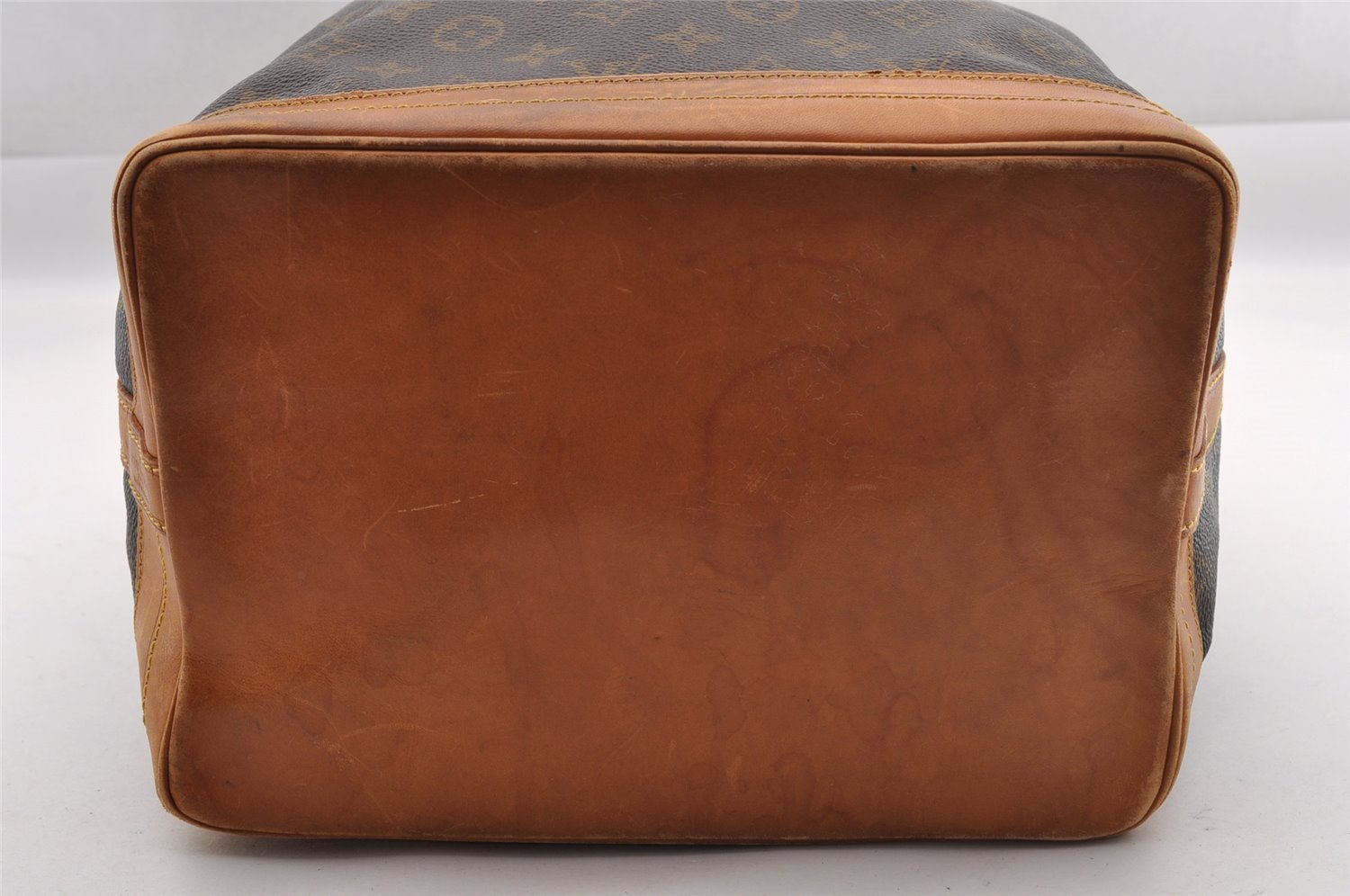 Authentic Louis Vuitton Monogram Noe Shoulder Drawstring Bag M42224 LV 0889I