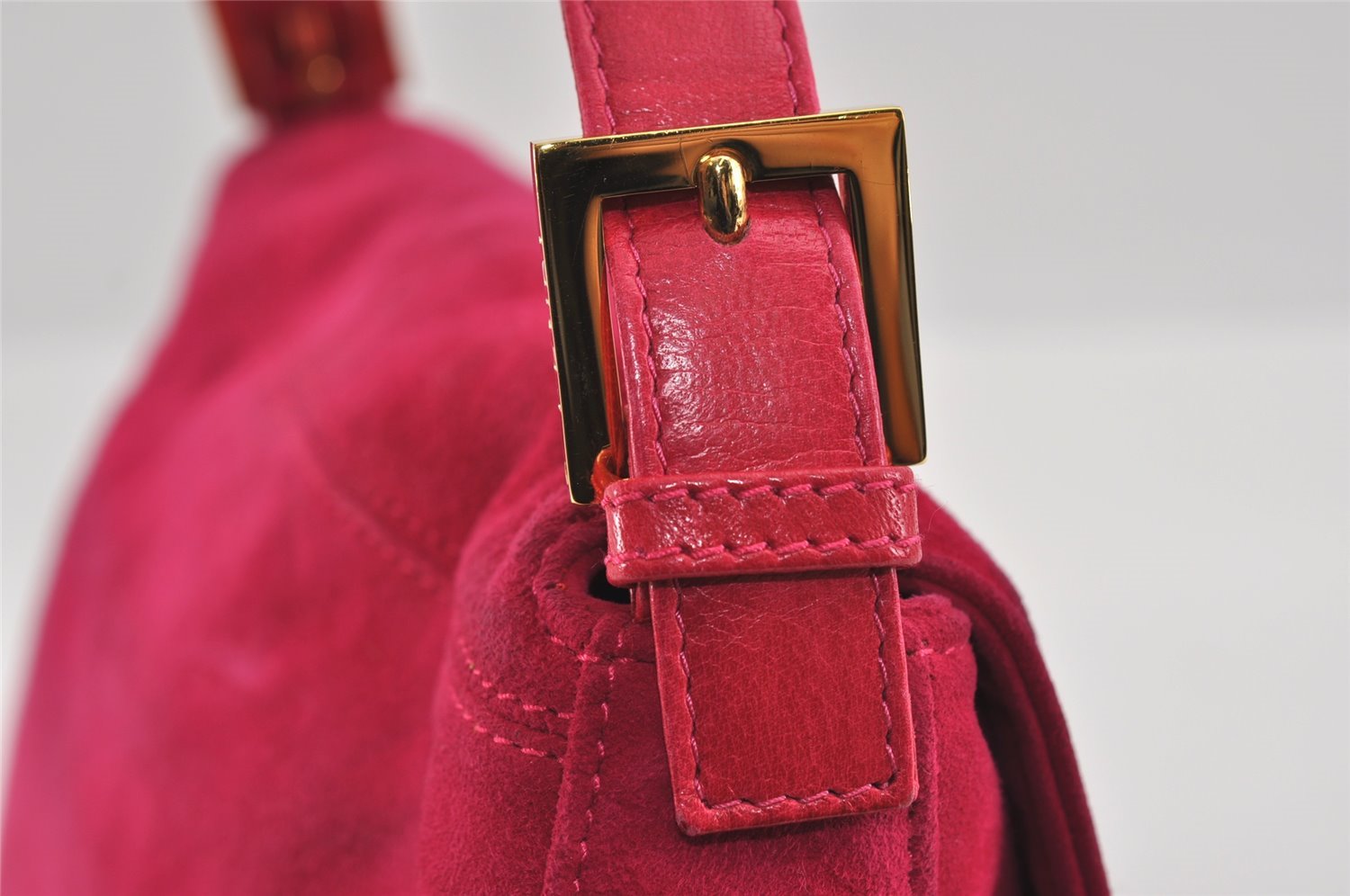 Authentic FENDI Mamma Baguette Shoulder Hand Bag Purse Suede Leather Pink 0896I