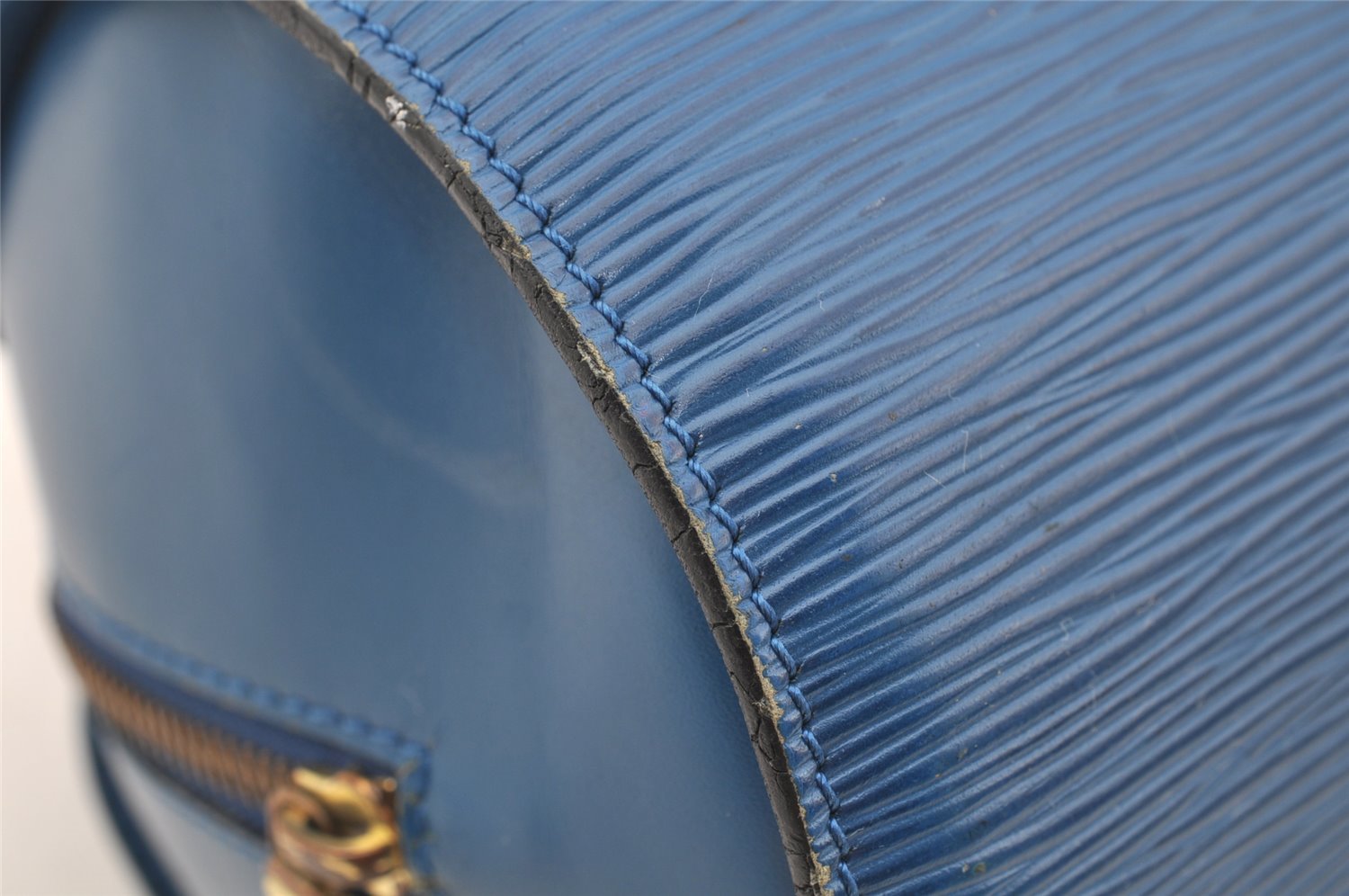 Authentic Louis Vuitton Epi Soufflot Hand Bag Blue M52225 LV 0897I