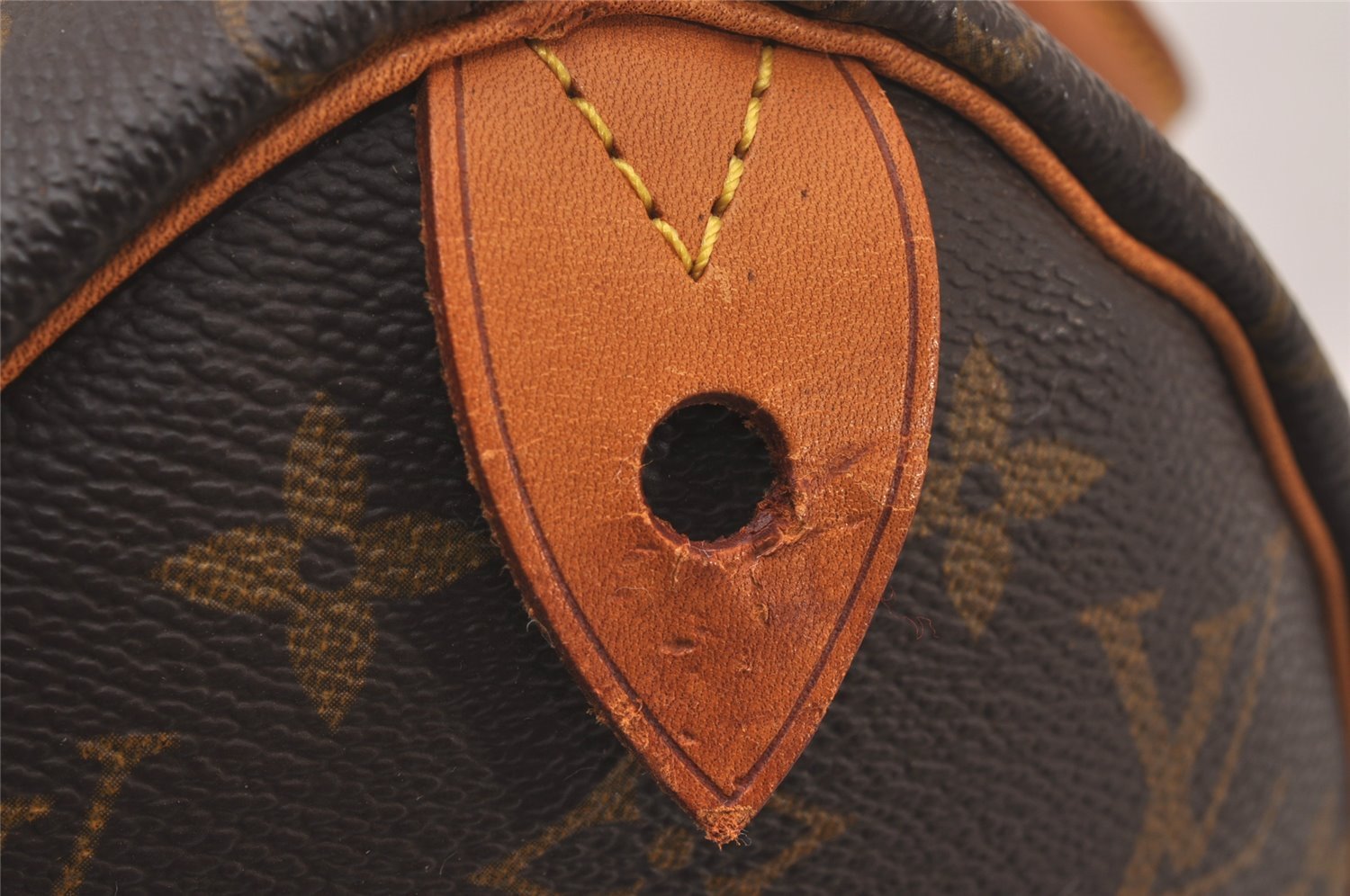 Authentic Louis Vuitton Monogram Speedy 25 Boston Hand Bag M41528 LV 0901I