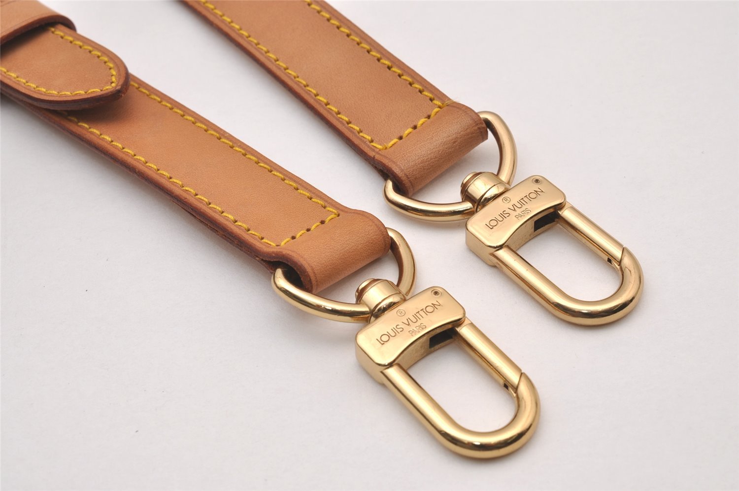 Authentic Louis Vuitton Leather Shoulder Strap Beige 35.8-42.5