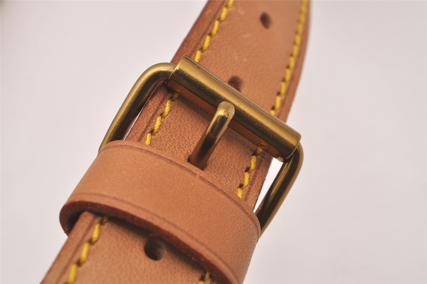 Authentic Louis Vuitton Leather Shoulder Strap Beige 35.8-42.5