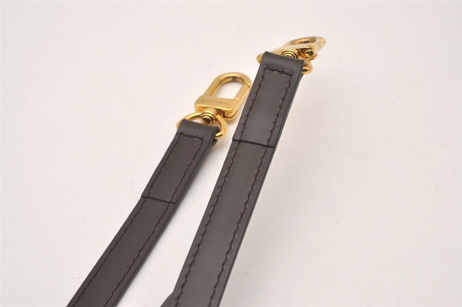 Authentic Louis Vuitton Leather Shoulder Strap Brown 41.3-46.1