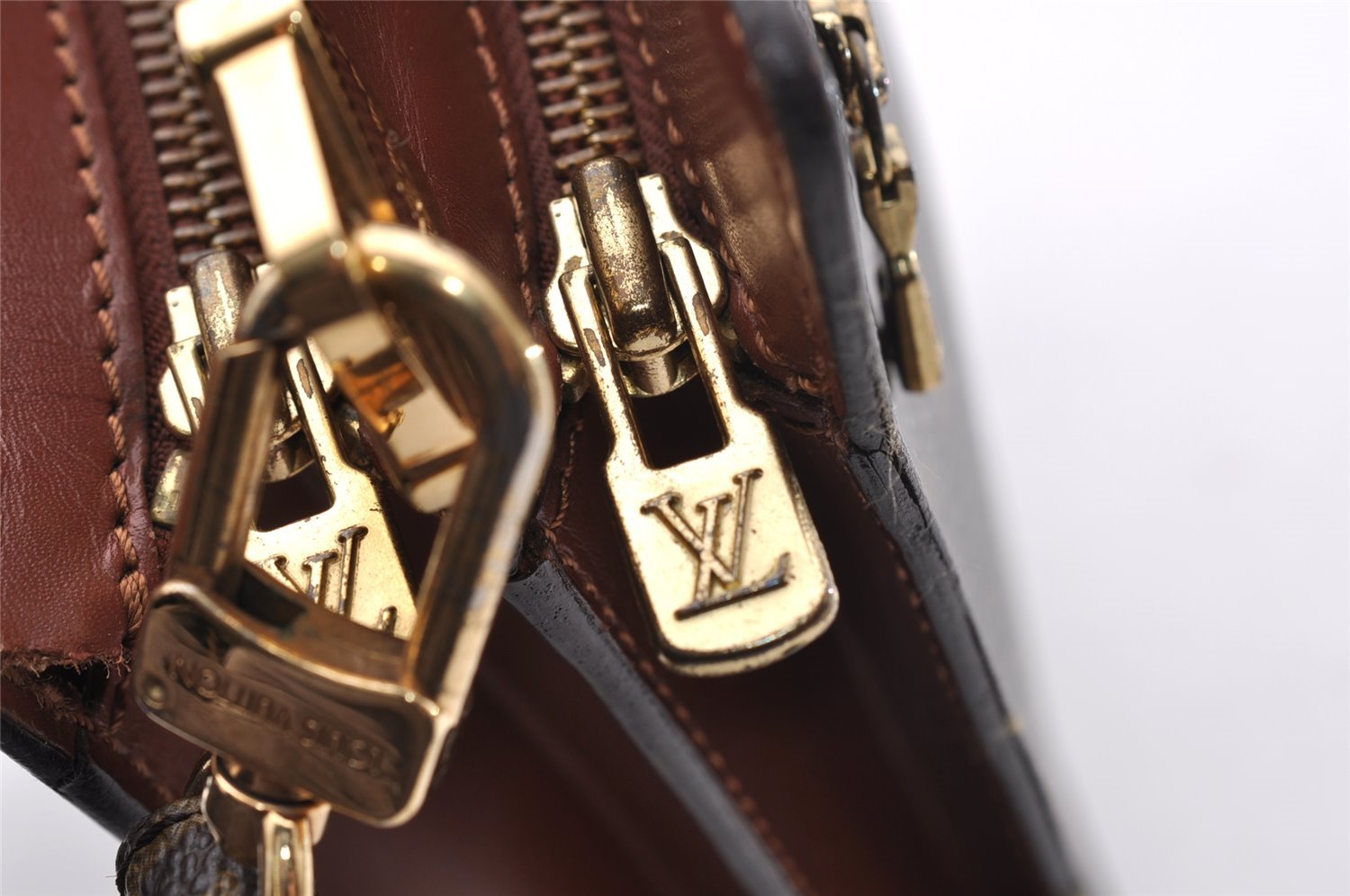 Authentic Louis Vuitton Monogram Enghien Shoulder Cross Bag M51205 LV 0913I