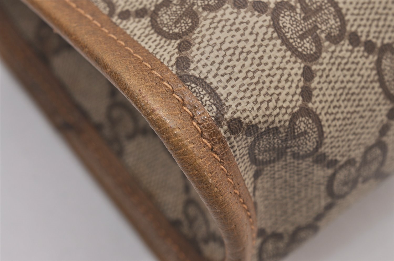 Authentic GUCCI Vintage Clutch Hand Bag Purse GG PVC Leather Brown 0926I