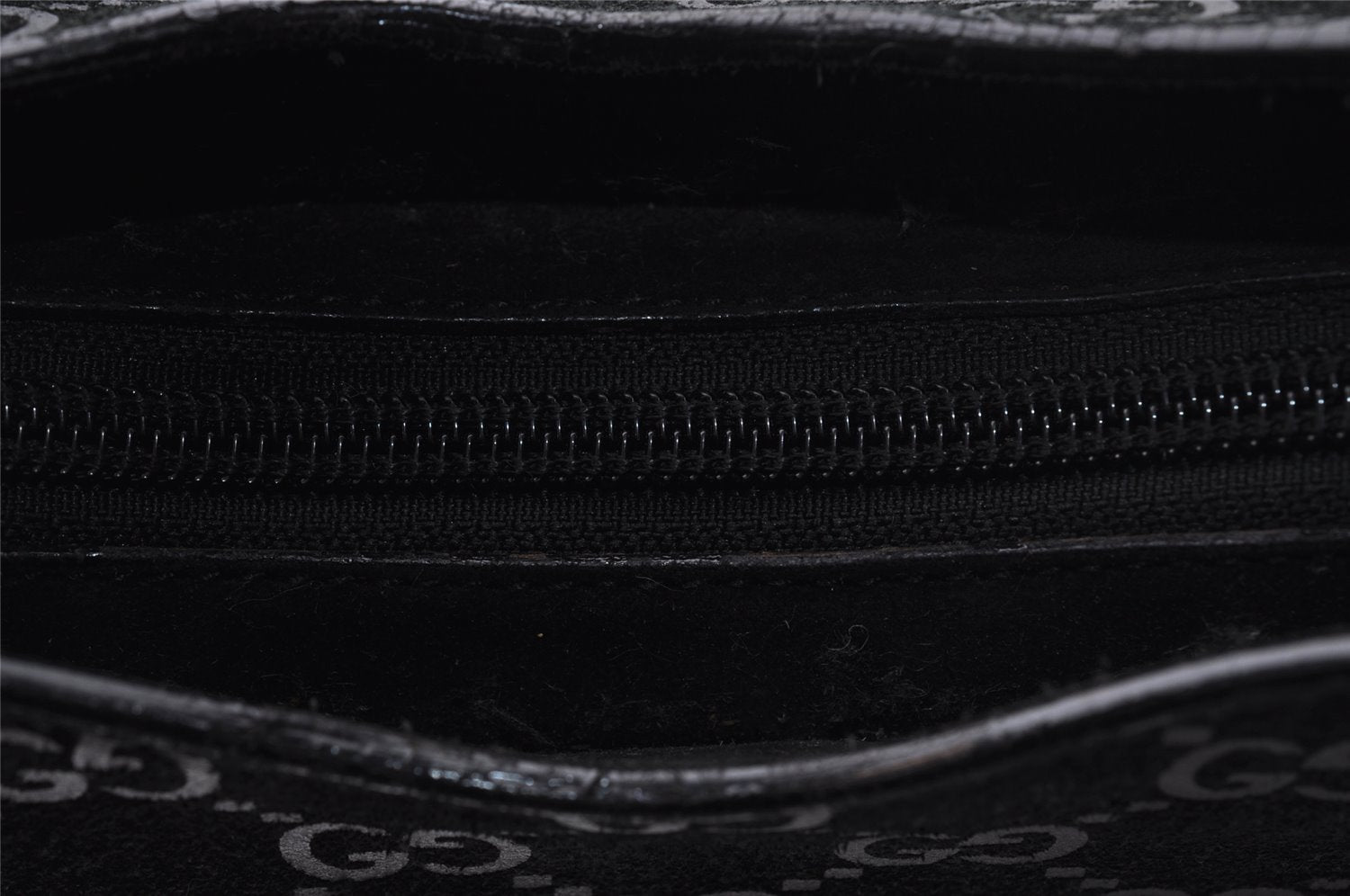 Authentic GUCCI Bamboo Shoulder Hand Bag Purse GG Suede 0013007 Black 0933I