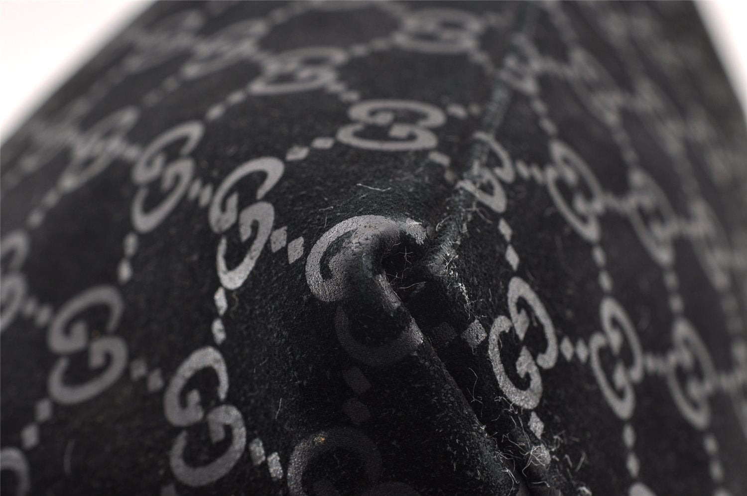 Authentic GUCCI Bamboo Shoulder Hand Bag Purse GG Suede 0013007 Black 0933I