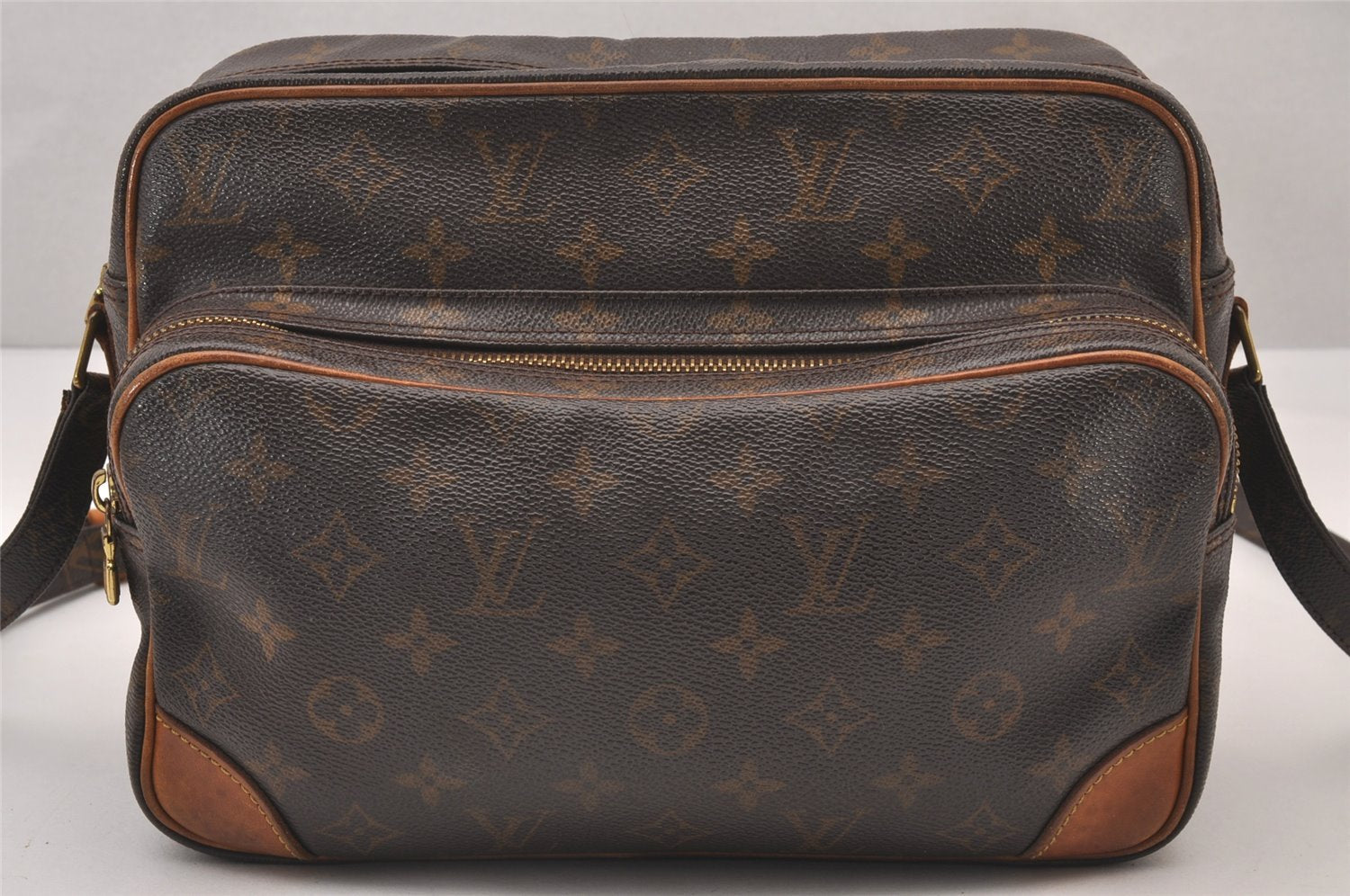 Authentic Louis Vuitton Monogram Nile Shoulder Cross Body Bag M45244 LV 0937I