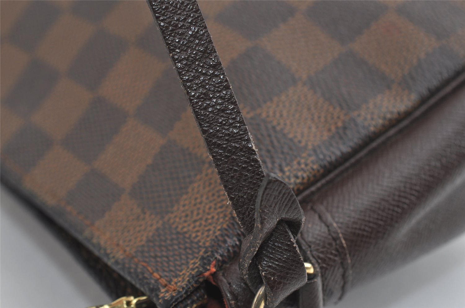 Authentic Louis Vuitton Damier Trousse Makeup Hand Bag Pouch N51982 LV 0939I