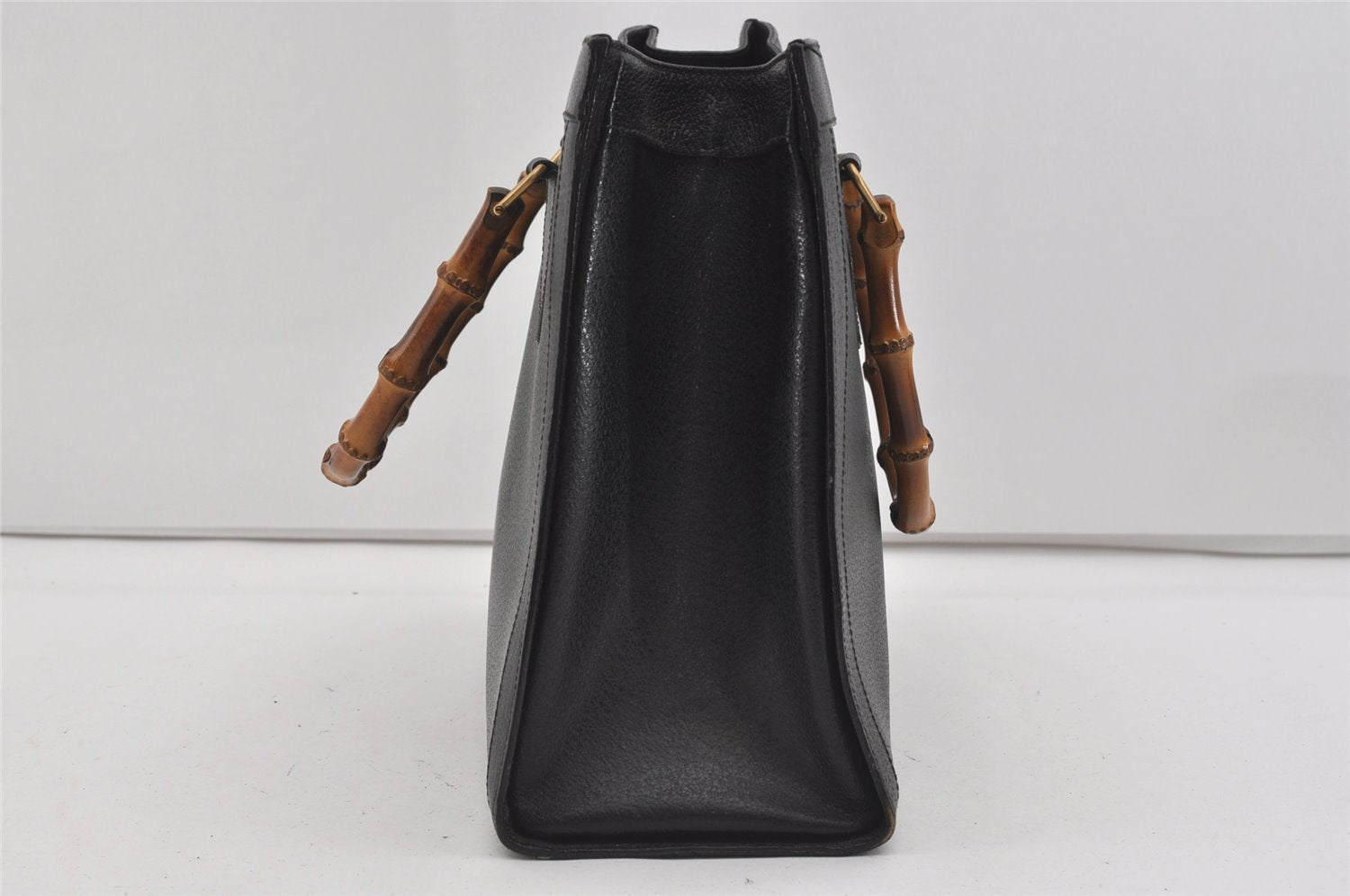 Authentic GUCCI Vintage Bamboo Hand Bag Leather Black Junk 0944I