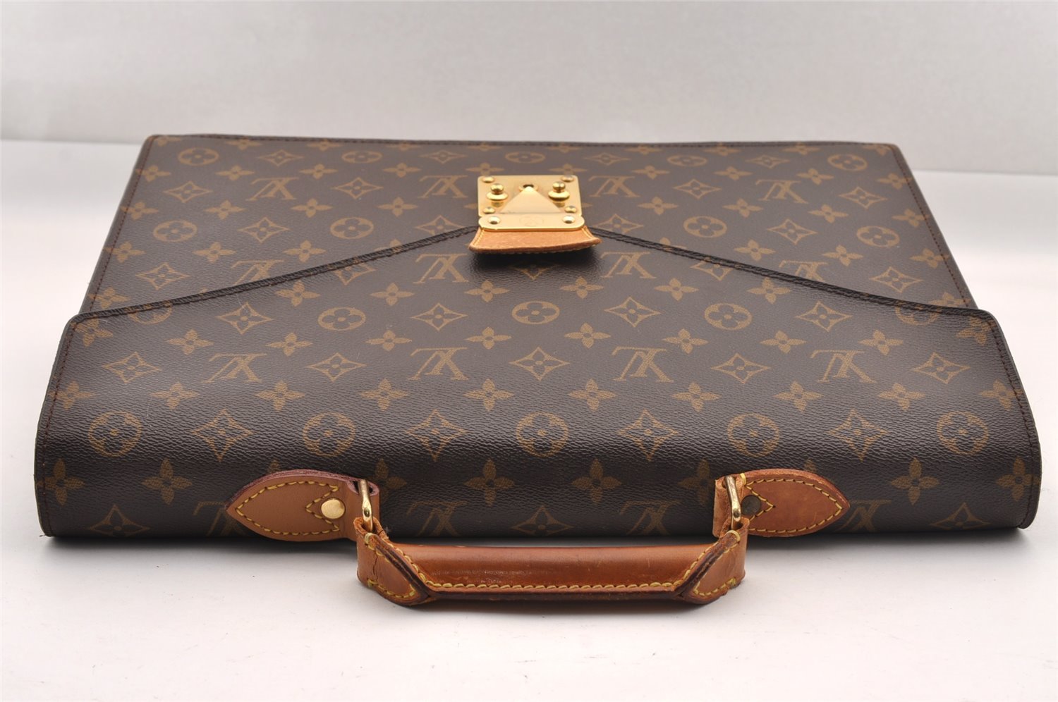 Authentic Louis Vuitton Monogram Serviette Conseiller Briefcase M53331 LV 0950I