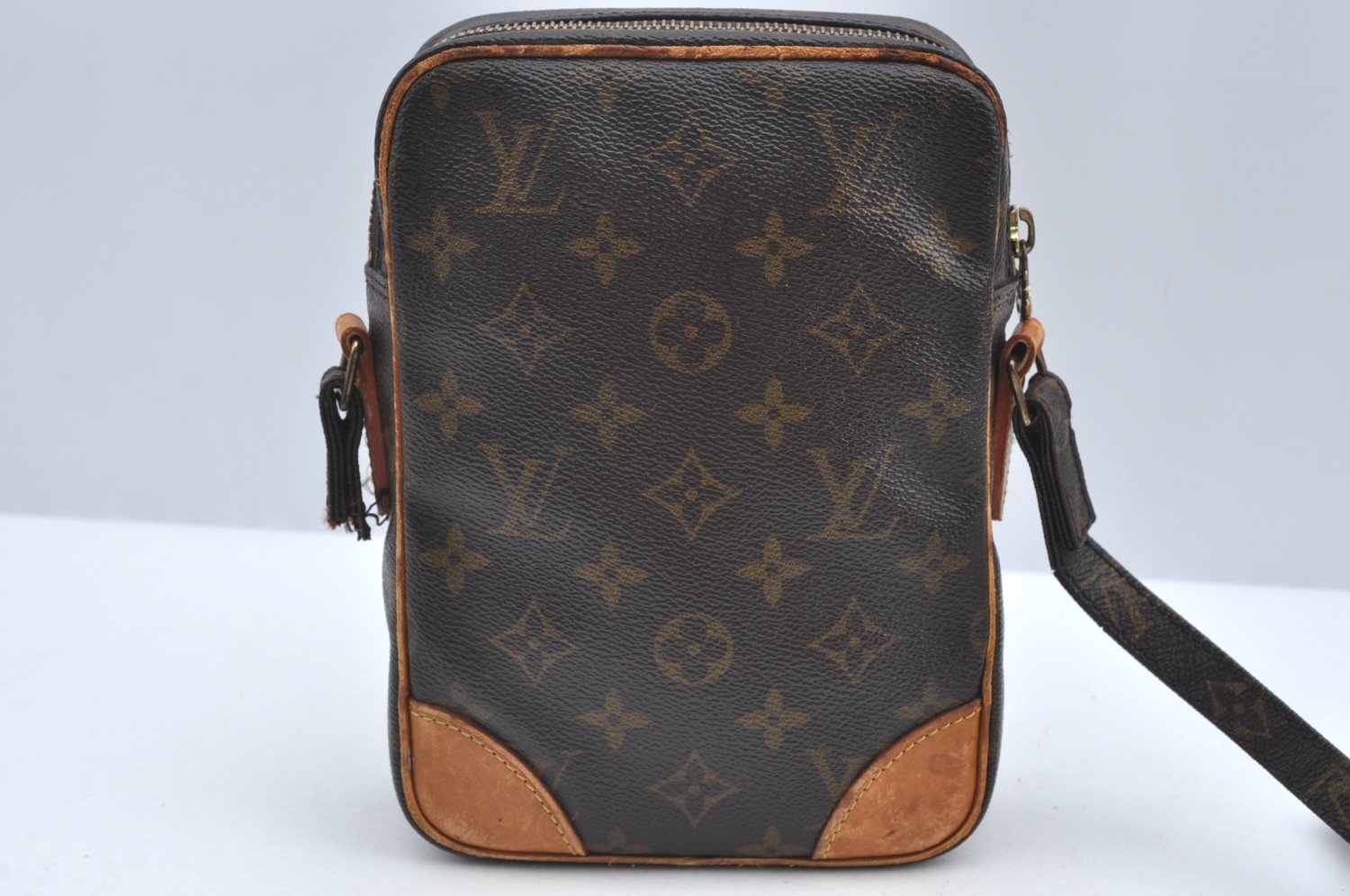 Authentic Louis Vuitton Monogram Danube Shoulder Cross Bag M45266 Junk 0967I