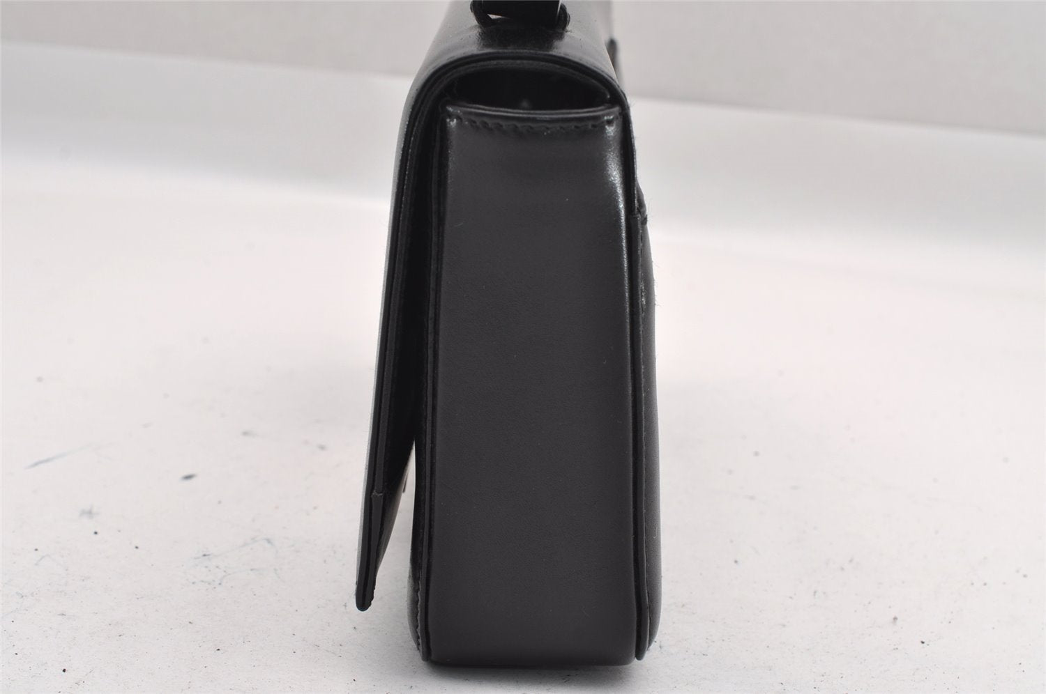 Authentic GUCCI Vintage Shoulder Bag Purse Leather Black Junk 0972I