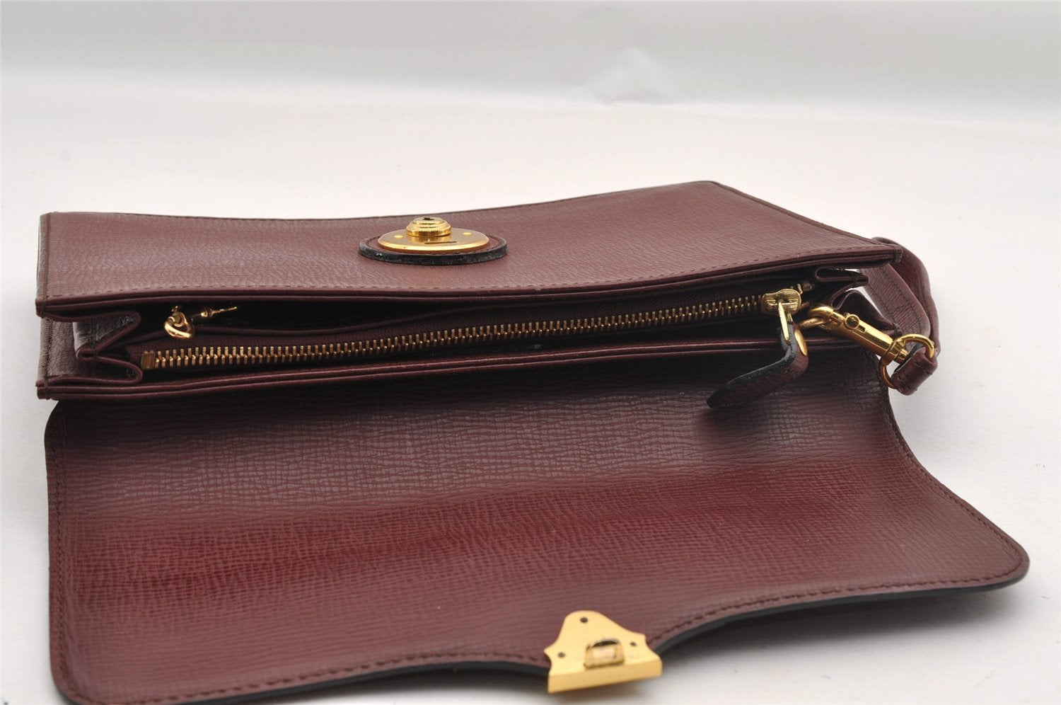 Authentic Burberrys Vintage Leather Clutch Hand Bag Purse Bordeaux Red 0977I