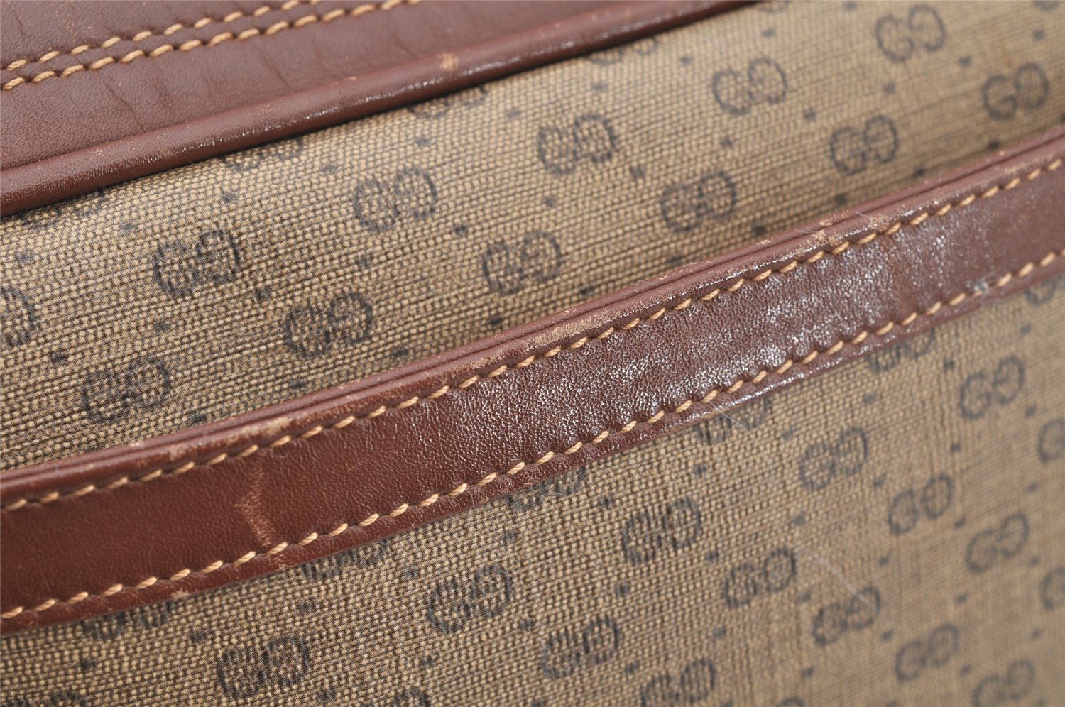 Authentic GUCCI Micro GG PVC Leather Shoulder Cross Body Bag Purse Brown 0984I