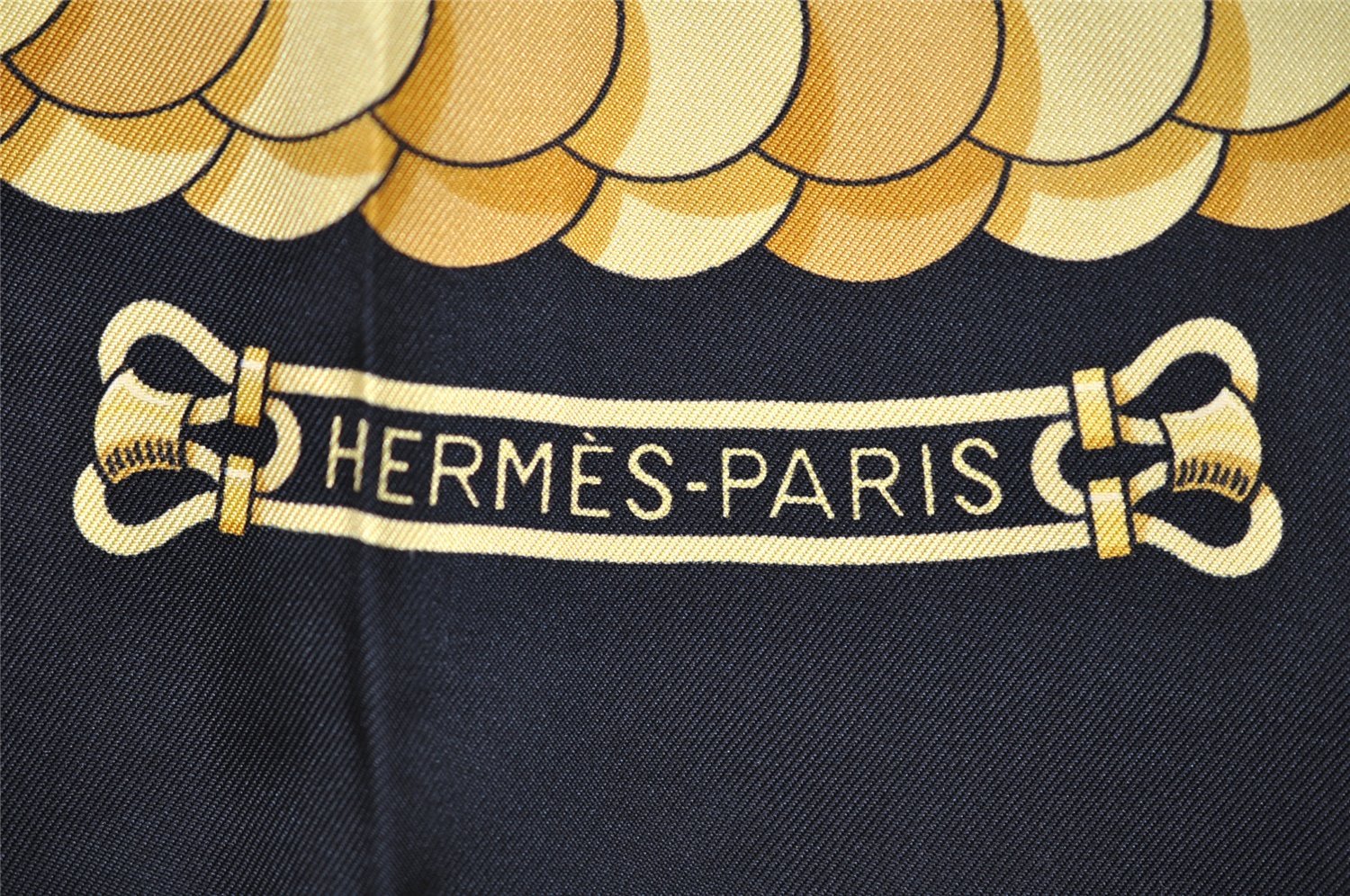 Authentic HERMES Carre 90 Scarf 