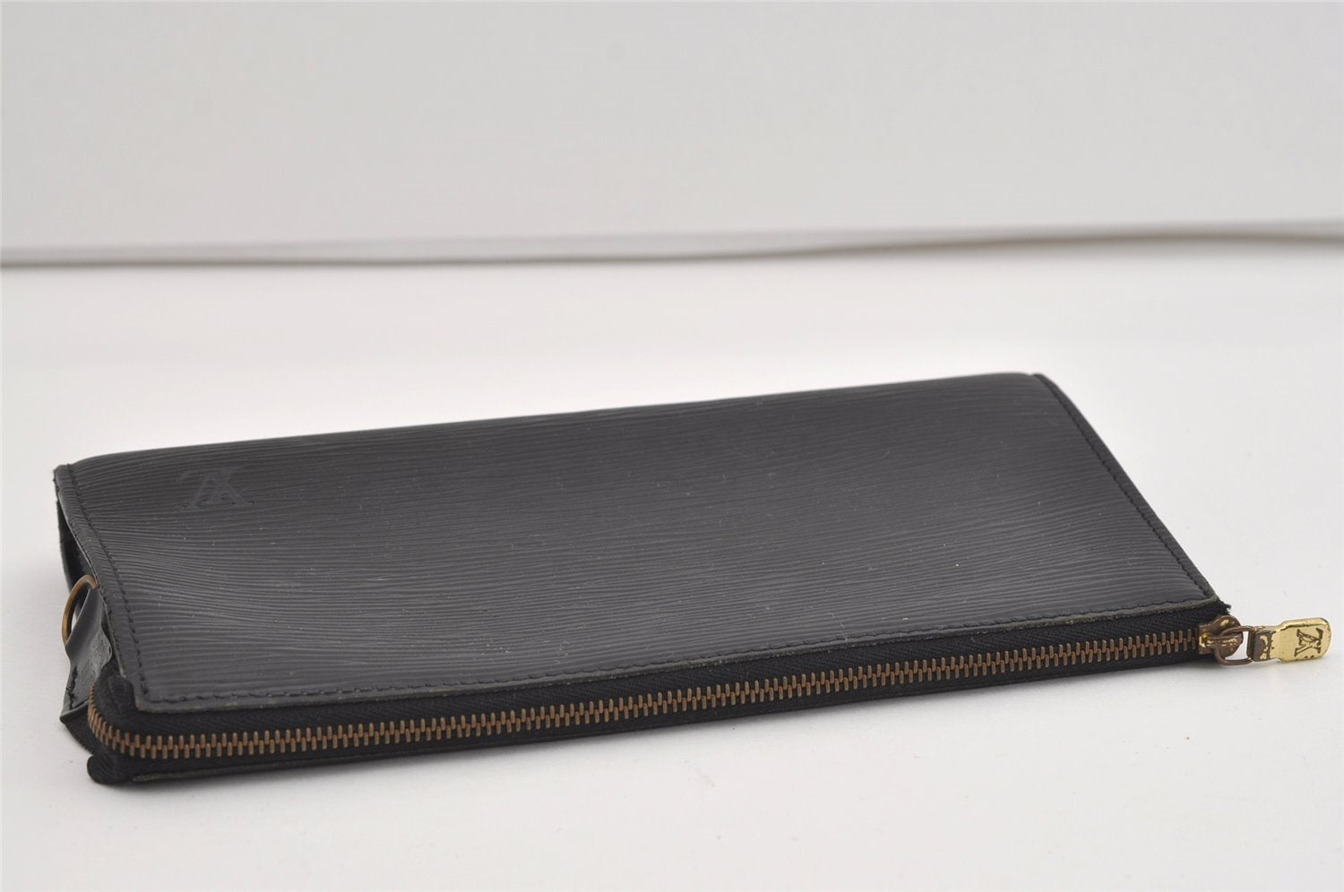 Authentic Louis Vuitton Epi Pochette Accessoires Pouch Black M52942 LV 1005I