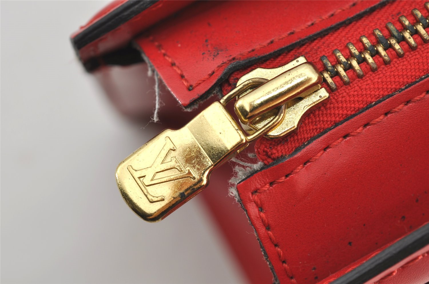 Authentic Louis Vuitton Epi Riviera Hand Bag Red M48187 LV 1032I