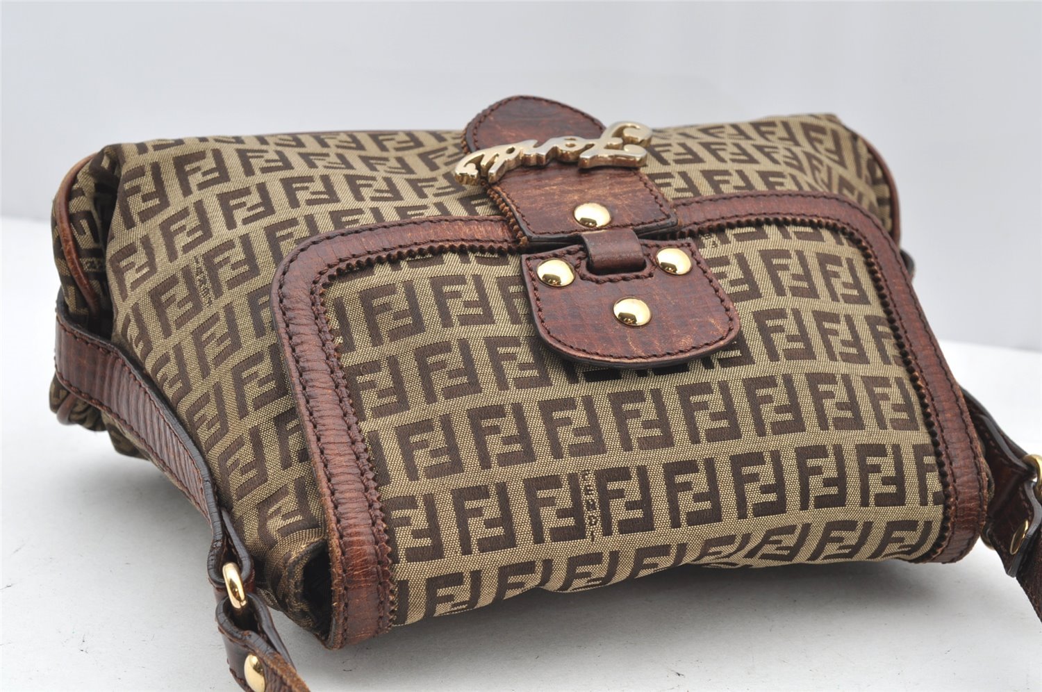 Authentic FENDI Zucchino Vintage Shoulder Bag Purse Canvas Leather Brown 1035I