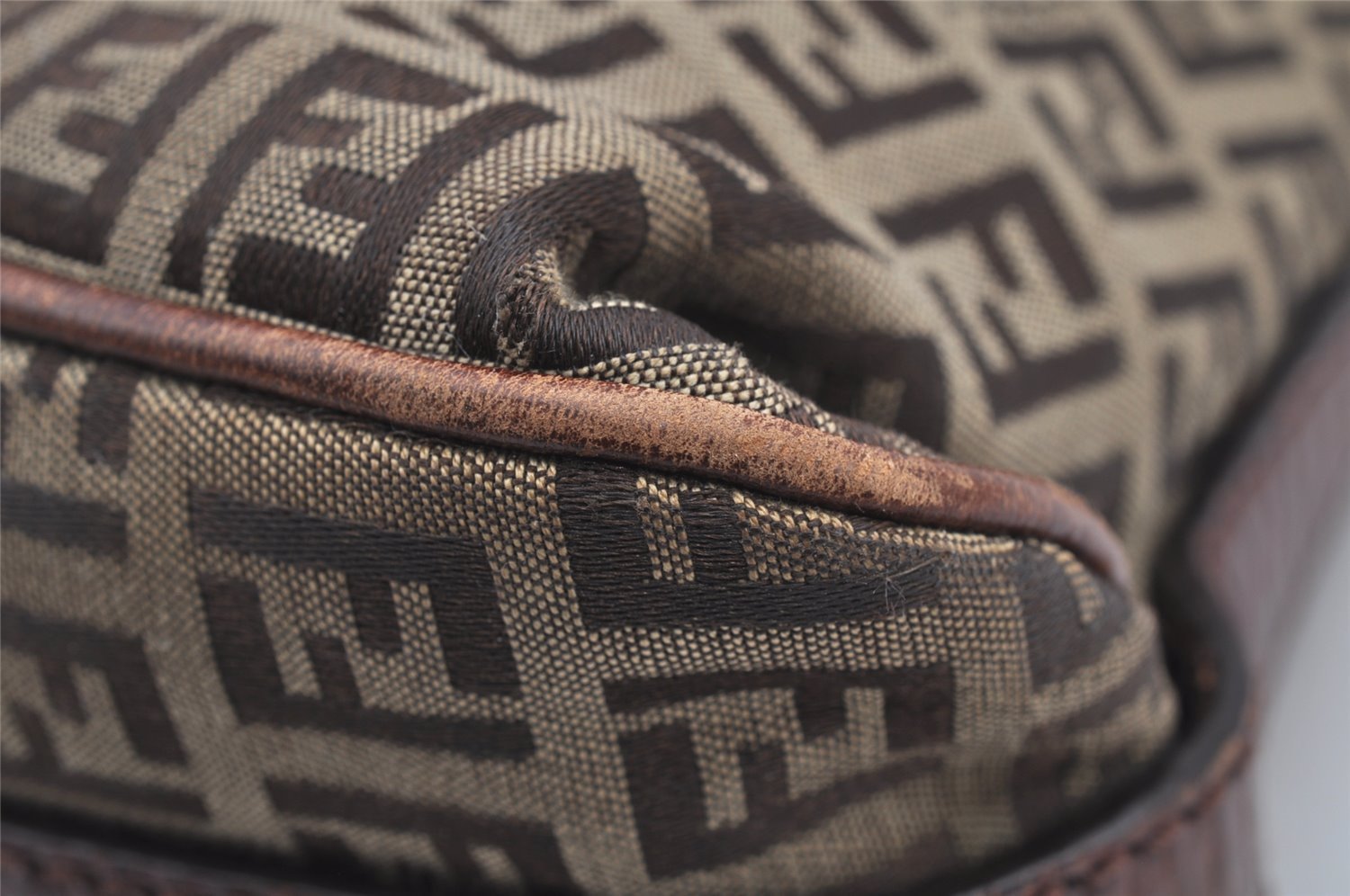 Authentic FENDI Zucchino Vintage Shoulder Bag Purse Canvas Leather Brown 1035I