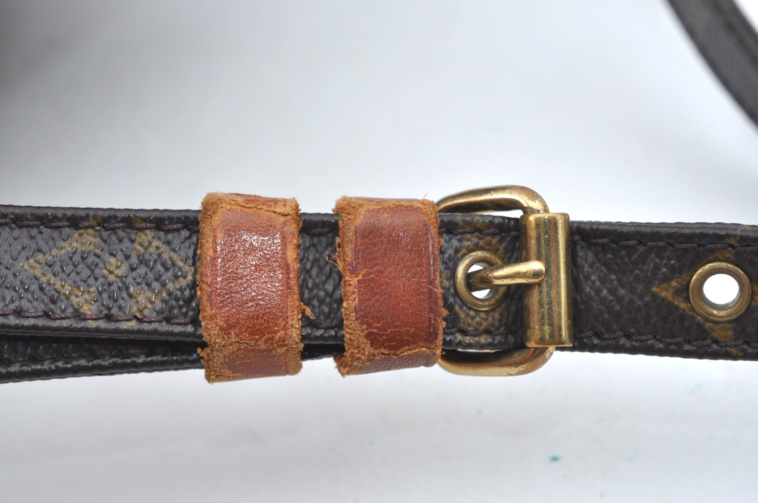 Authentic Louis Vuitton Monogram Amazone Shoulder Cross Body Bag M45236 LV 1040G