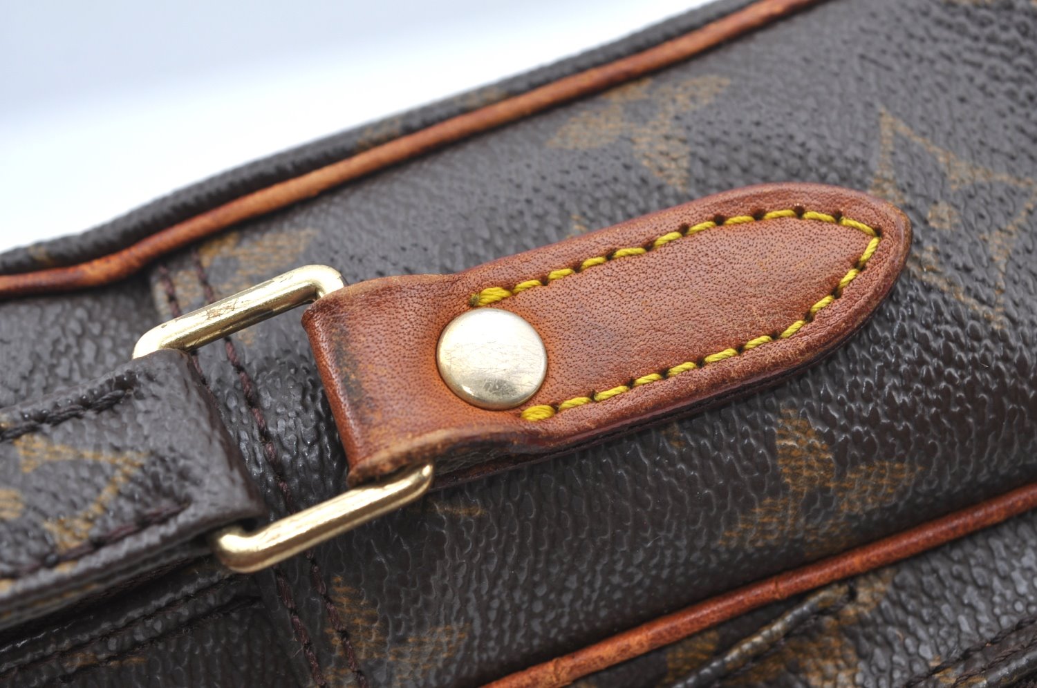 Authentic Louis Vuitton Monogram Amazone Shoulder Cross Body Bag M45236 LV 1040G