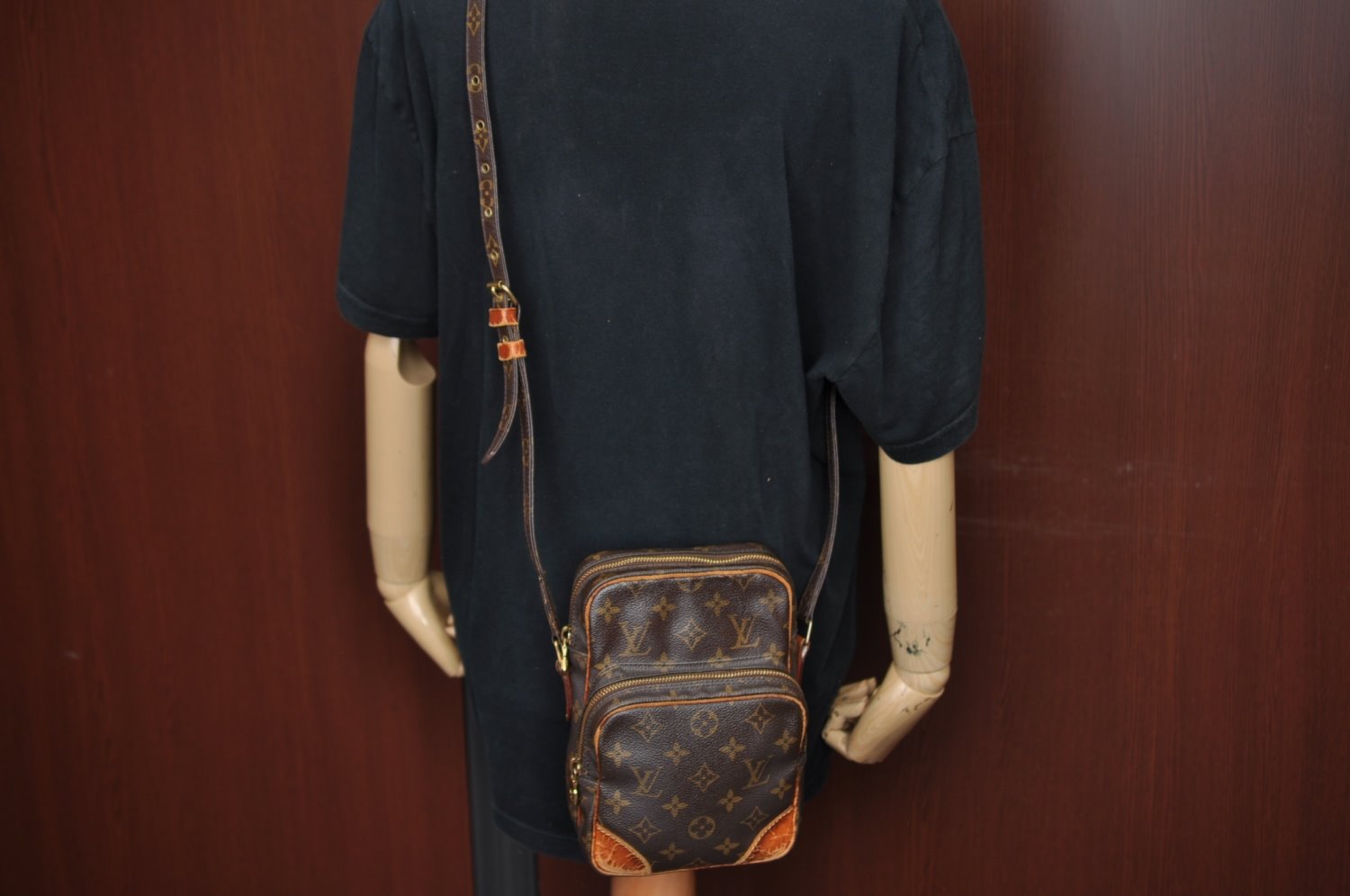 Authentic Louis Vuitton Monogram Amazone Shoulder Cross Body Bag M45236 LV 1040G