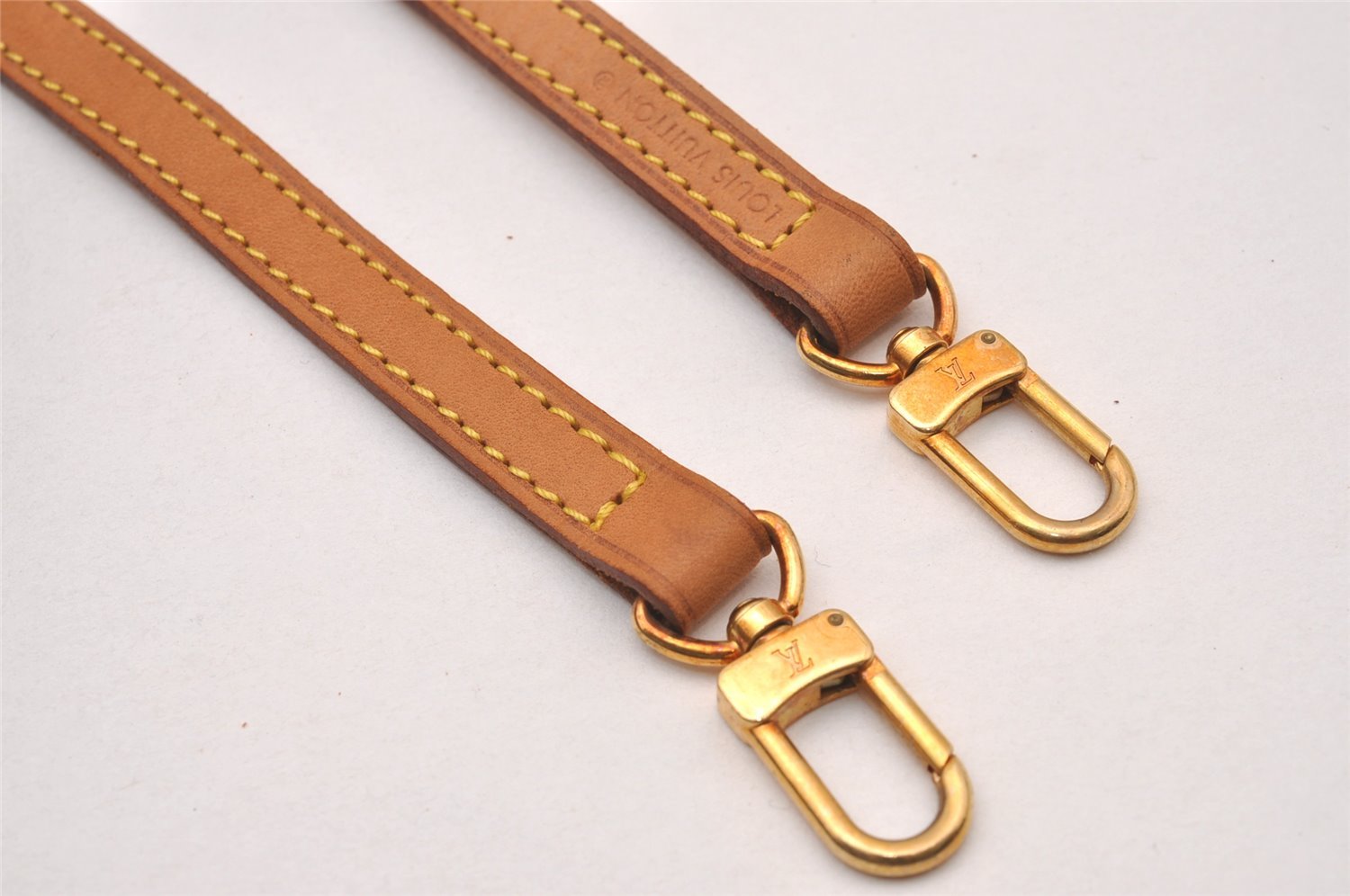 Authentic Louis Vuitton Leather Shoulder Strap Beige 46.5