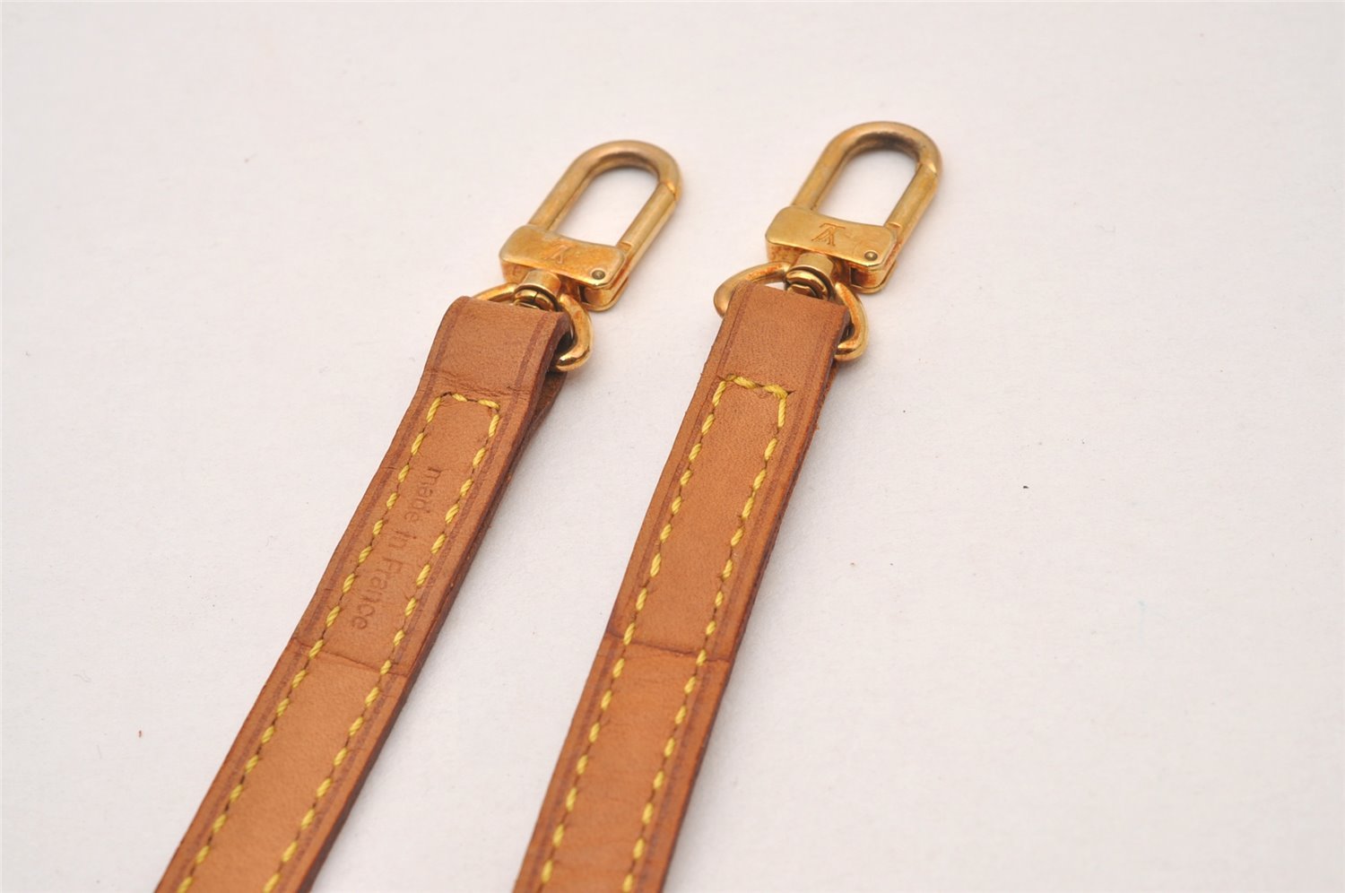 Authentic Louis Vuitton Leather Shoulder Strap Beige 46.5