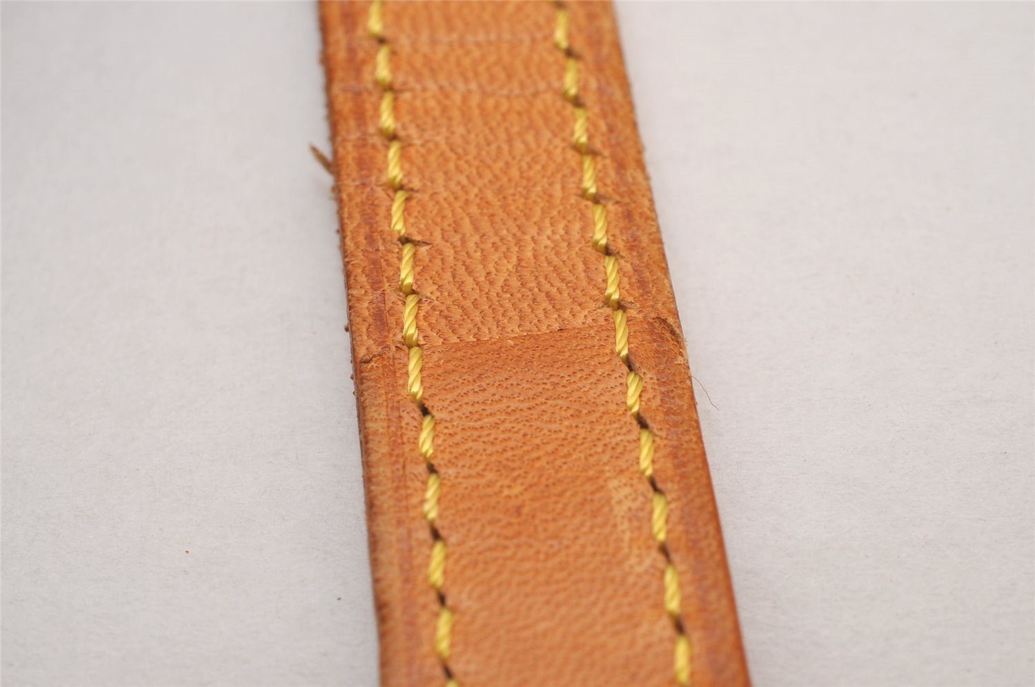 Authentic Louis Vuitton Leather Shoulder Strap Beige 39.4