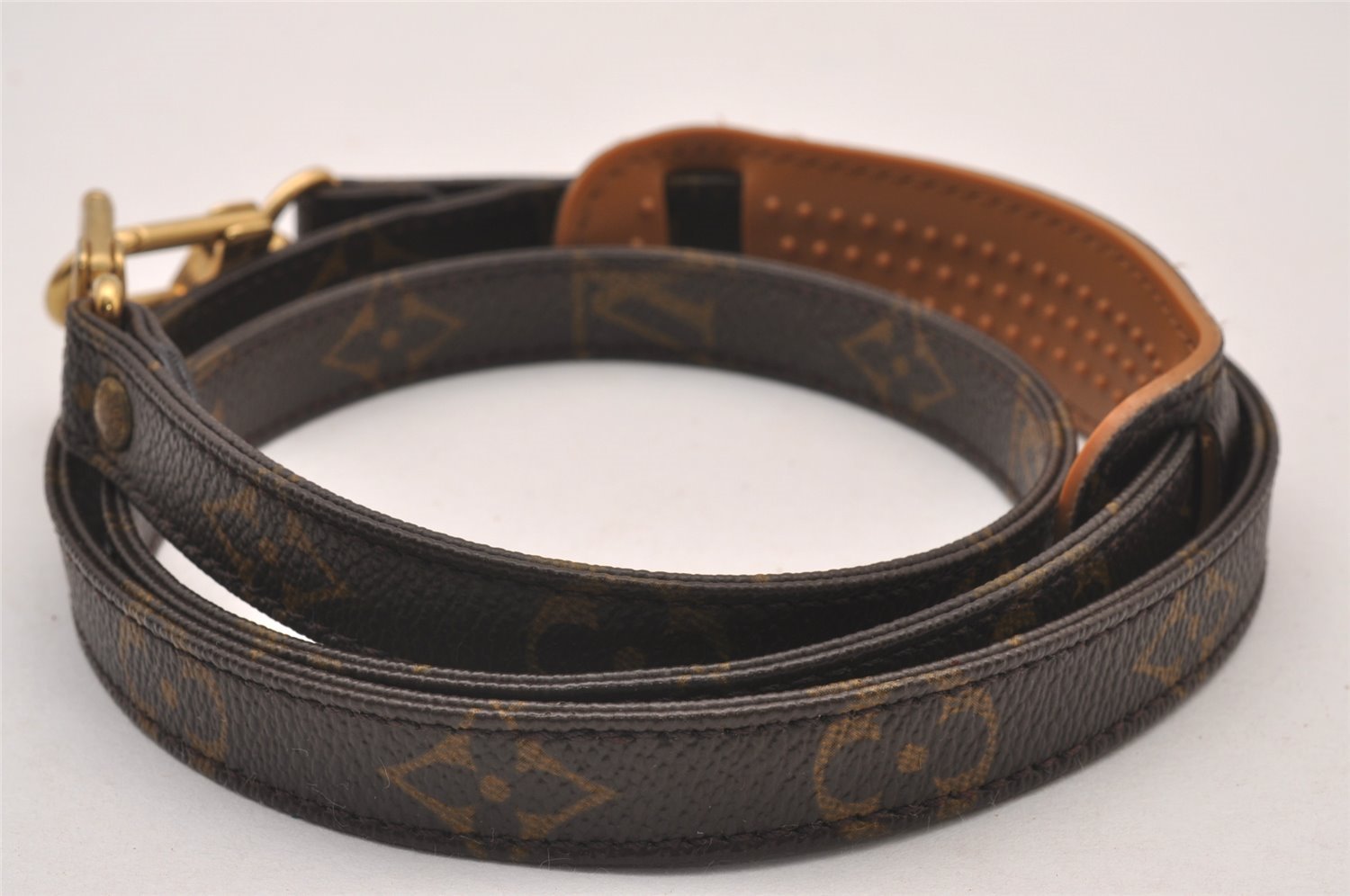 Authentic Louis Vuitton Monogram Shoulder Strap 47.6