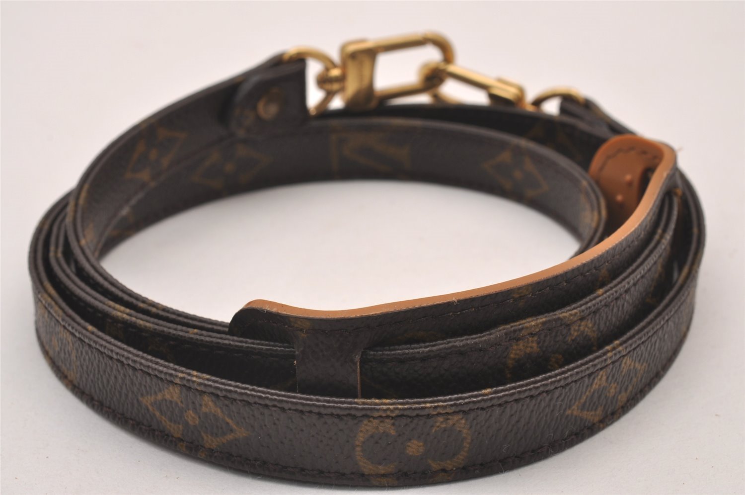 Authentic Louis Vuitton Monogram Shoulder Strap 47.6