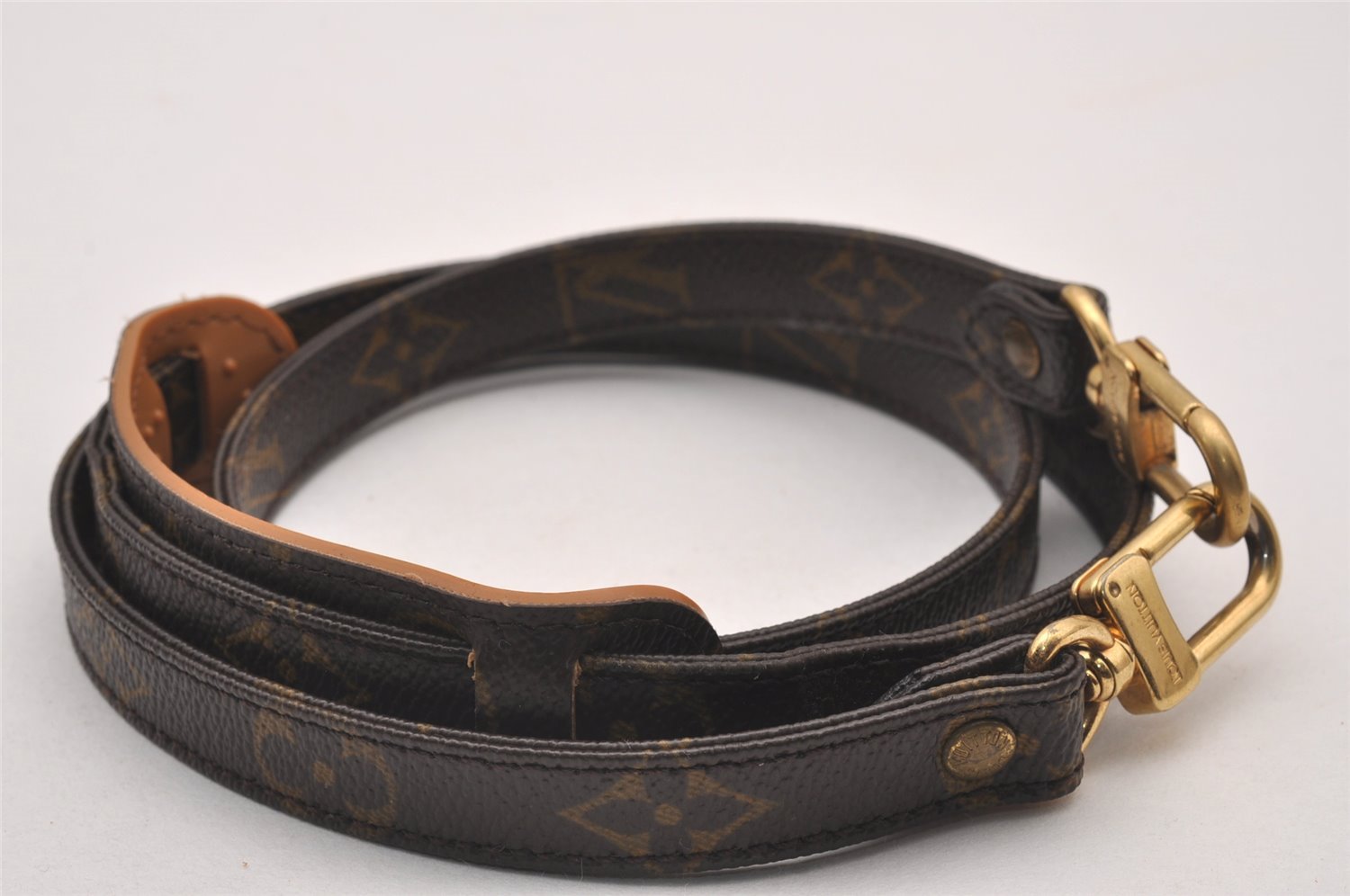 Authentic Louis Vuitton Monogram Shoulder Strap 47.6