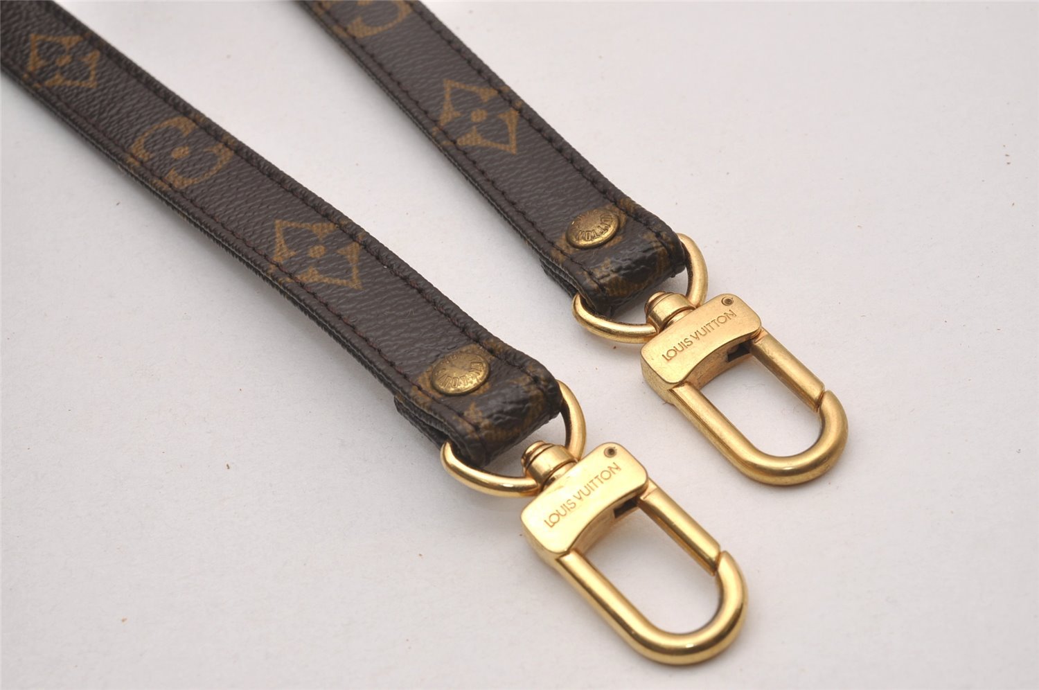 Authentic Louis Vuitton Monogram Shoulder Strap 47.6