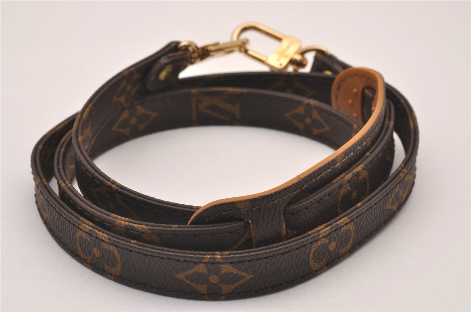 Authentic Louis Vuitton Monogram Shoulder Strap 46.1