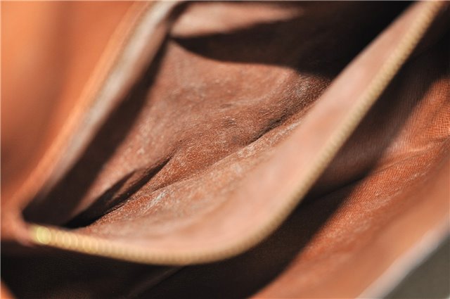 Authentic Louis Vuitton Monogram Saint Cloud GM M51242 Shoulder Cross Bag 1083G