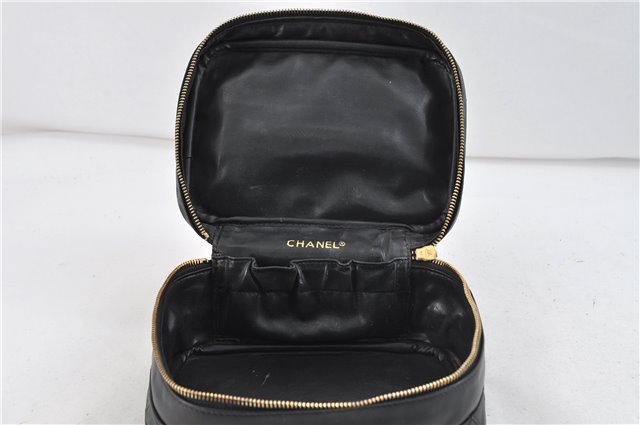 Authentic CHANEL Calf Skin Matelasse Vanity Hand Bag Black CC 1086D